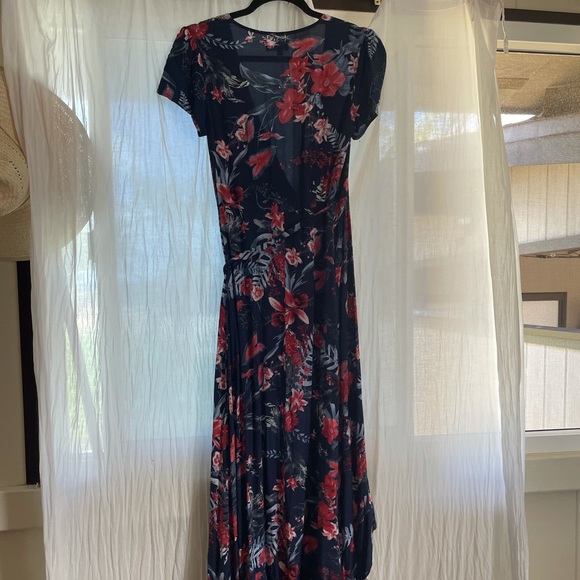 XIX PALMS Navy blue & Red floral maxi - Picture 4 of 8